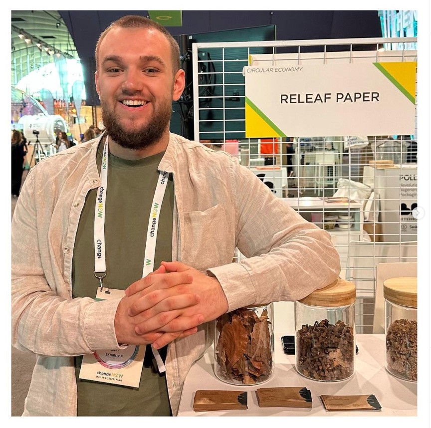 Valentyn, co-founder of Releaf, at a trade show. Copyright Releaf. 